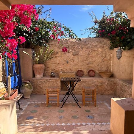 Casa Con Vistas Al Mar Y Patio De Buganvillas Aigues Luaran gambar