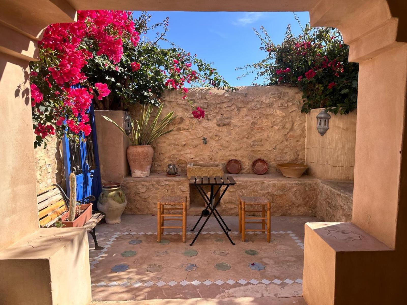 Casa Con Vistas Al Mar Y Patio De Buganvillas Aigues Luaran gambar